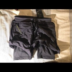 *NWT* dark grey Nike gym shorts